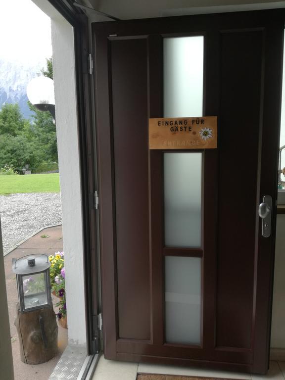 Ferienwohnung Wetterstein Lermoos Exterior foto